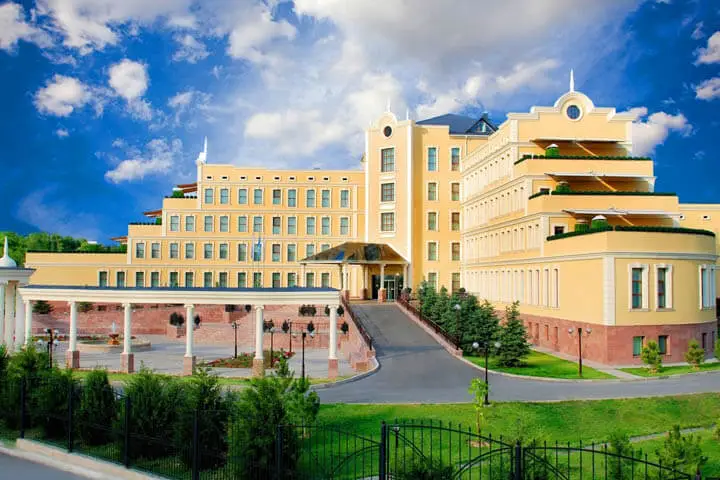 Aray Deluxe суреттері